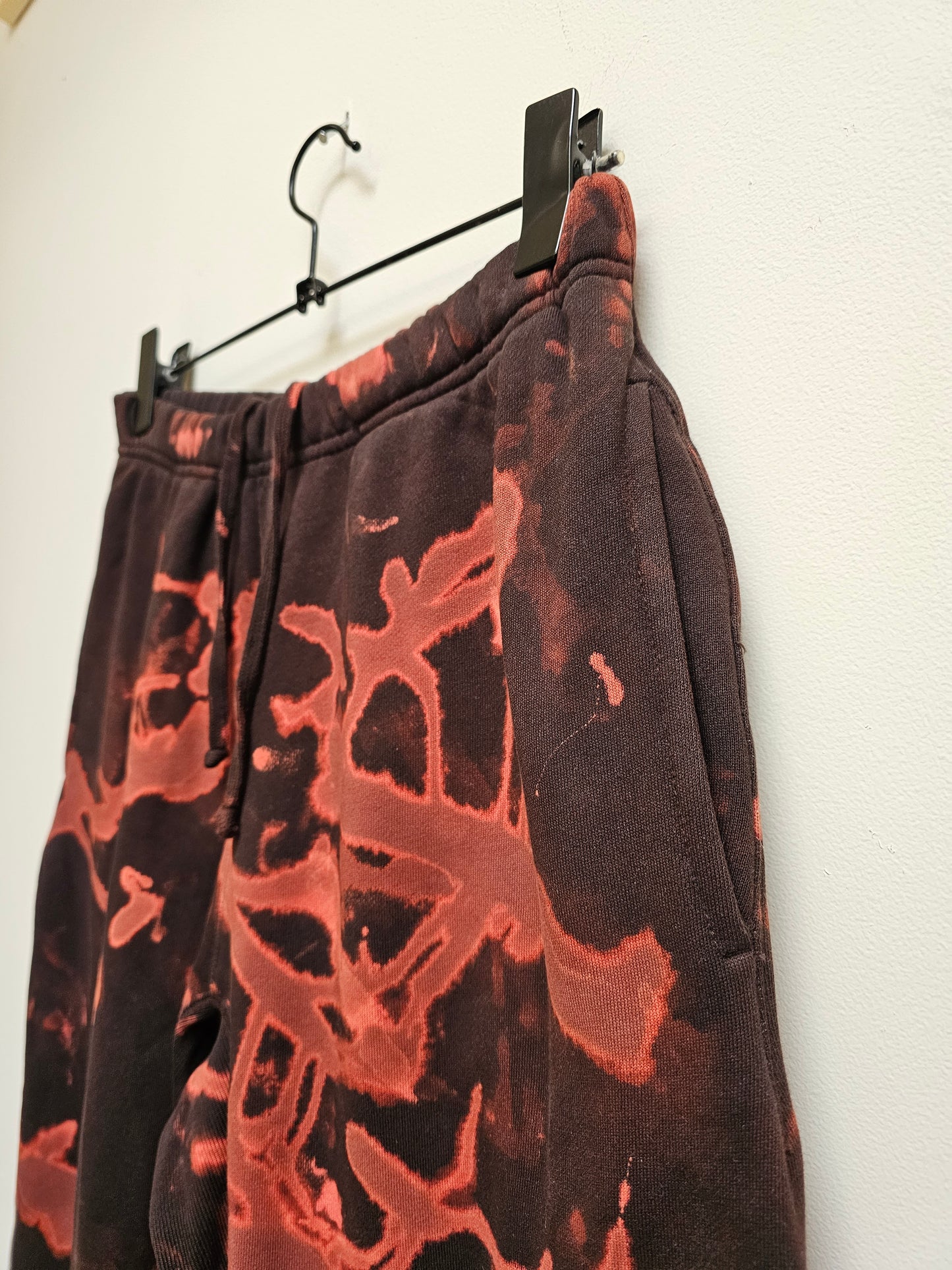 Cinnamon acid wash sweatpant