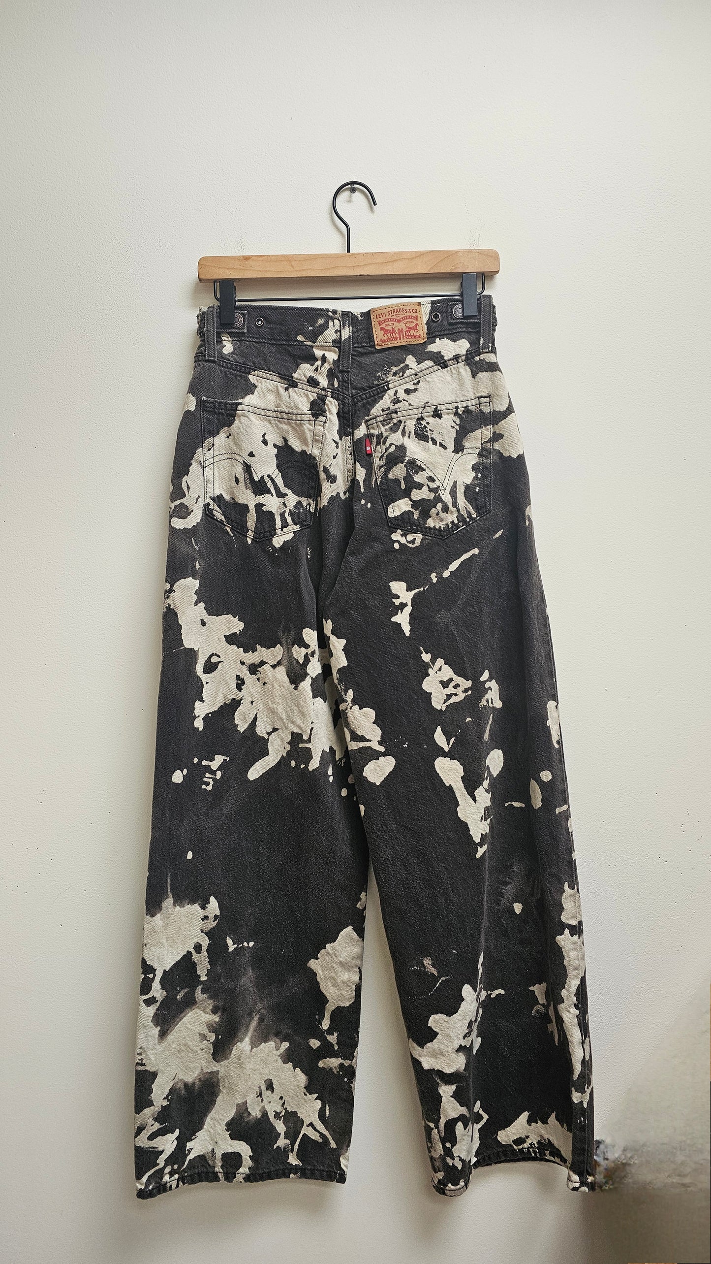 Reworked acid wash Levis cinch baggy jeans vintage black