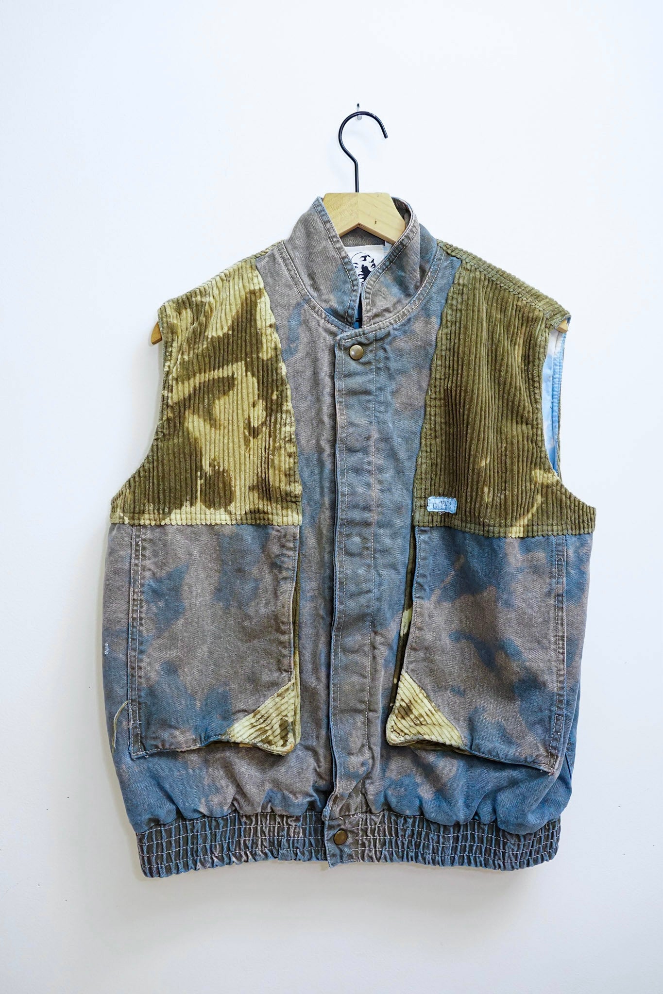 Guess Jeans Cloud Corduroy Bomber Vest