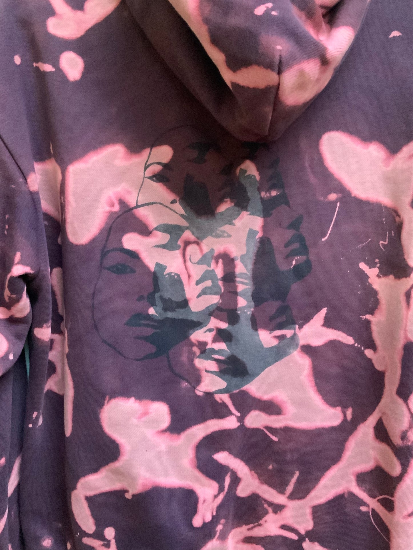 Beet acid wash logo hoodie