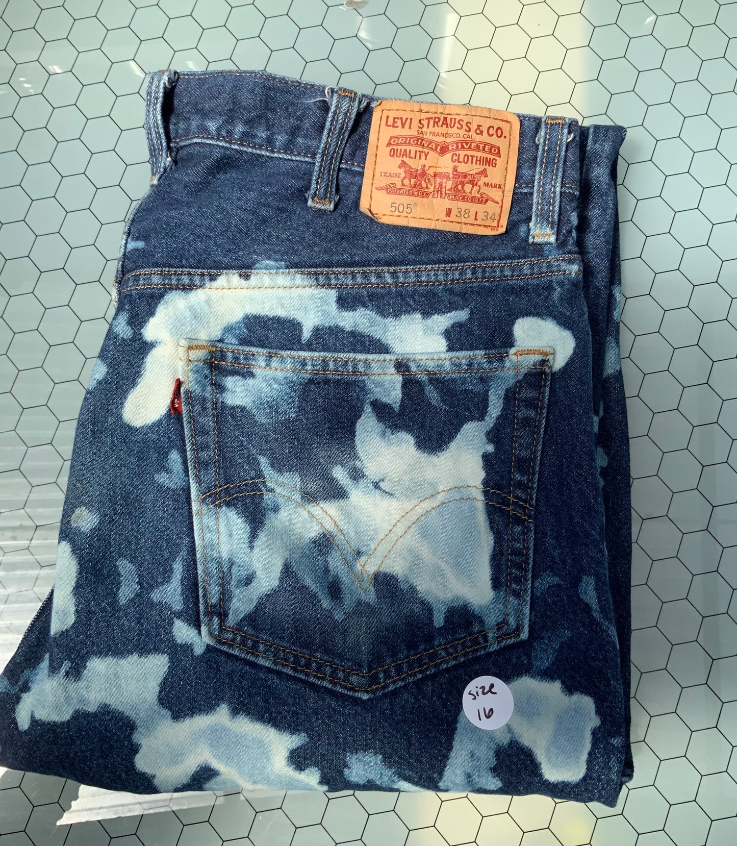 Dark Blue Acid wash Levi’s Denim- 505 38x34 / size 16