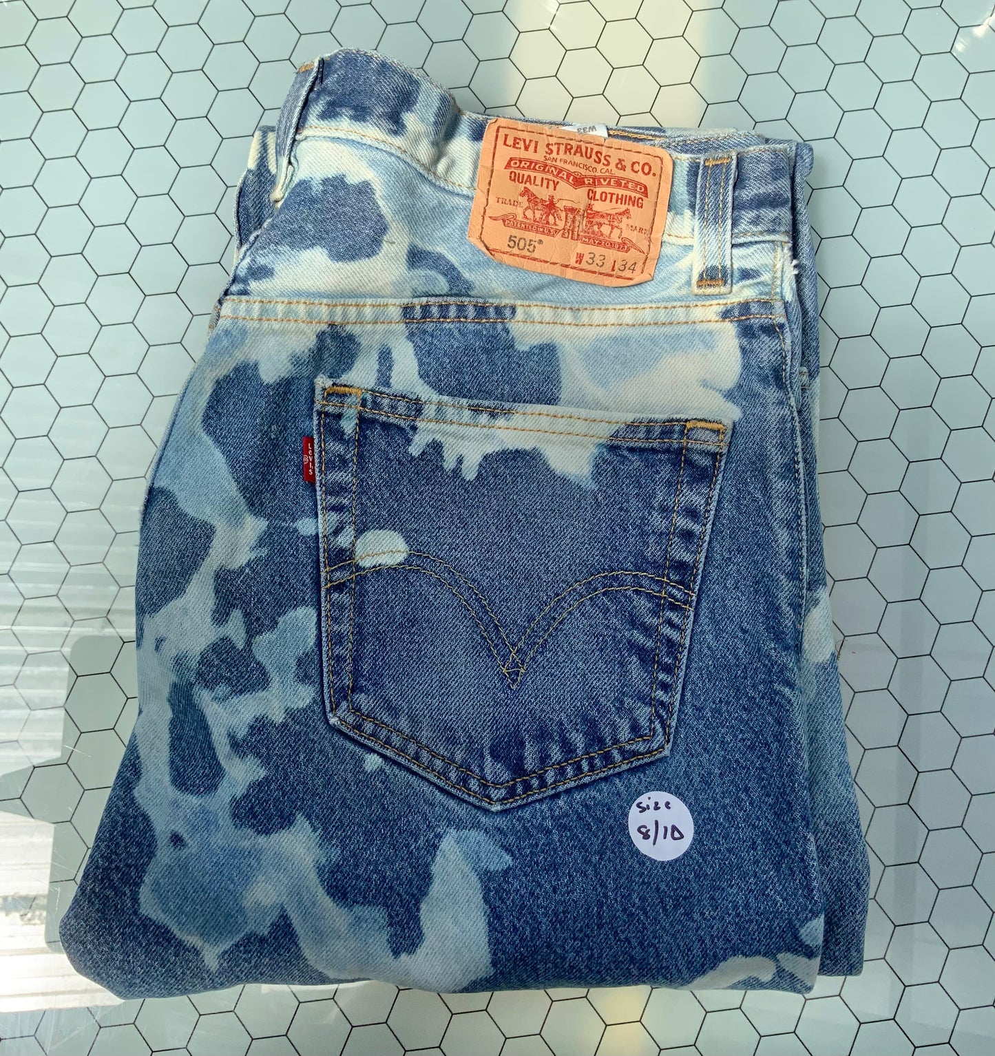 Blue Acid wash Levi’s Denim- 505 33x34 - size 10
